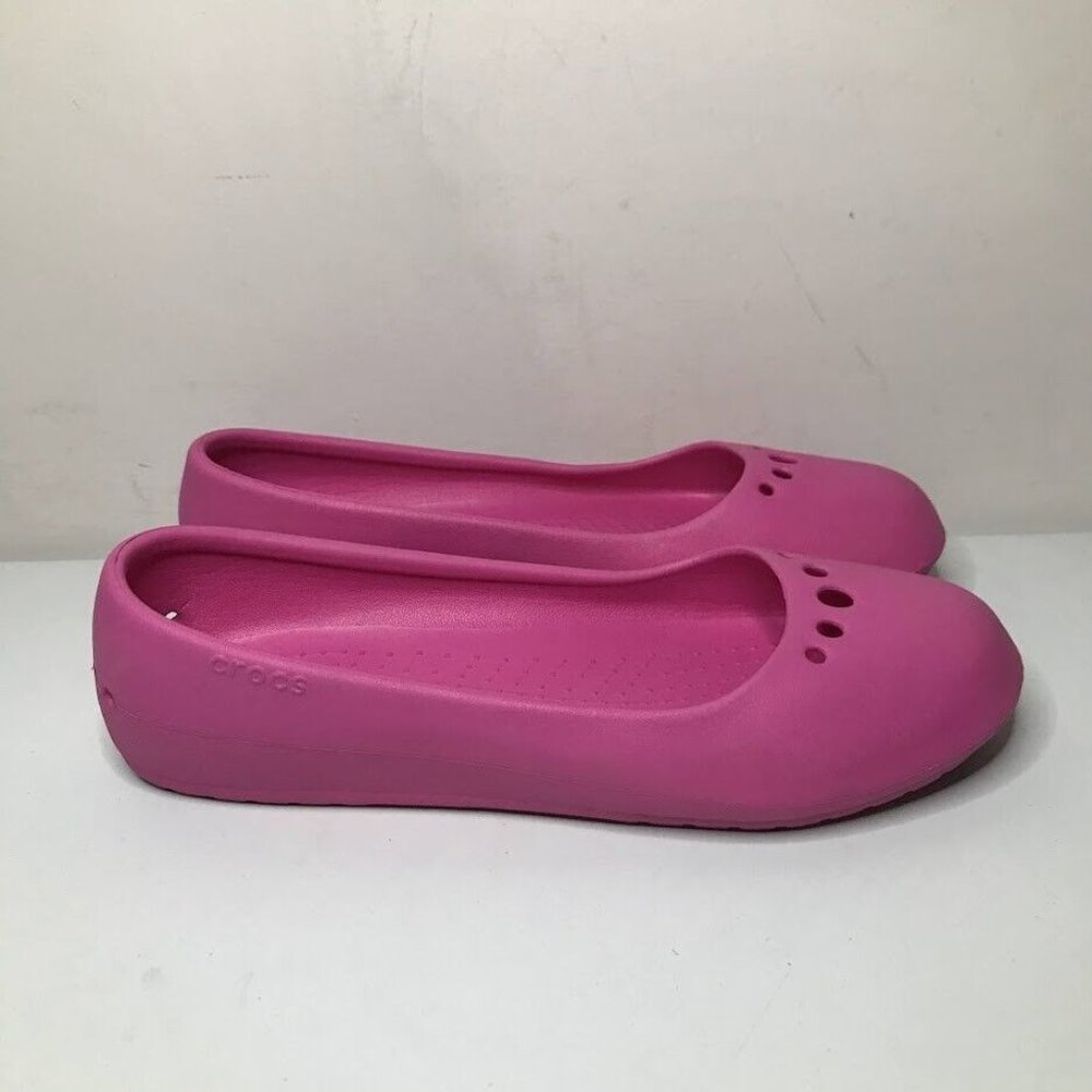 Crocs Ballet Flats Womens 8 Bright Pink Slip On Comfort Casual Lightweight Shoes